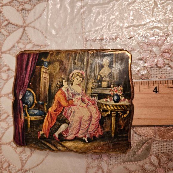 Vintage Courting Compact - Picture 12 of 13